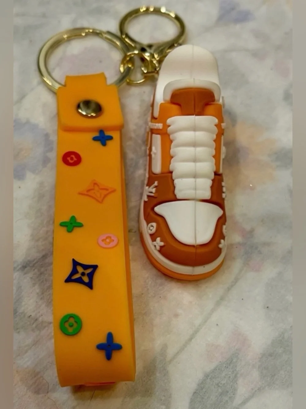 NWOT Men’s Novelty Keychain
